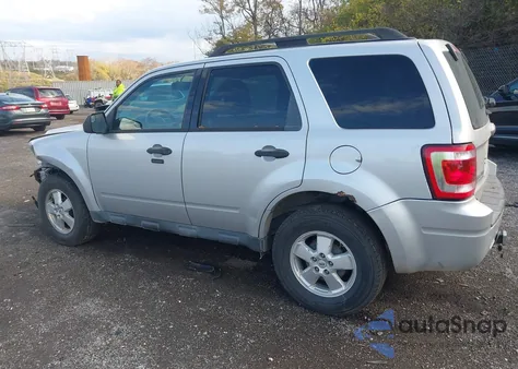2011 Ford Escape Xlt z USA, uszkodzony, nr VIN 1FMCU9DGXBKA85770
